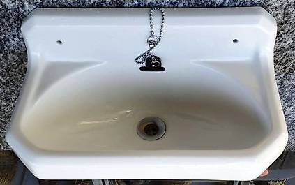 Lavabi & lavandini: Lavabo- antikes Handwaschbecken, weiss – Usato da Winterthur venduto da BauTeilLaden2000 2