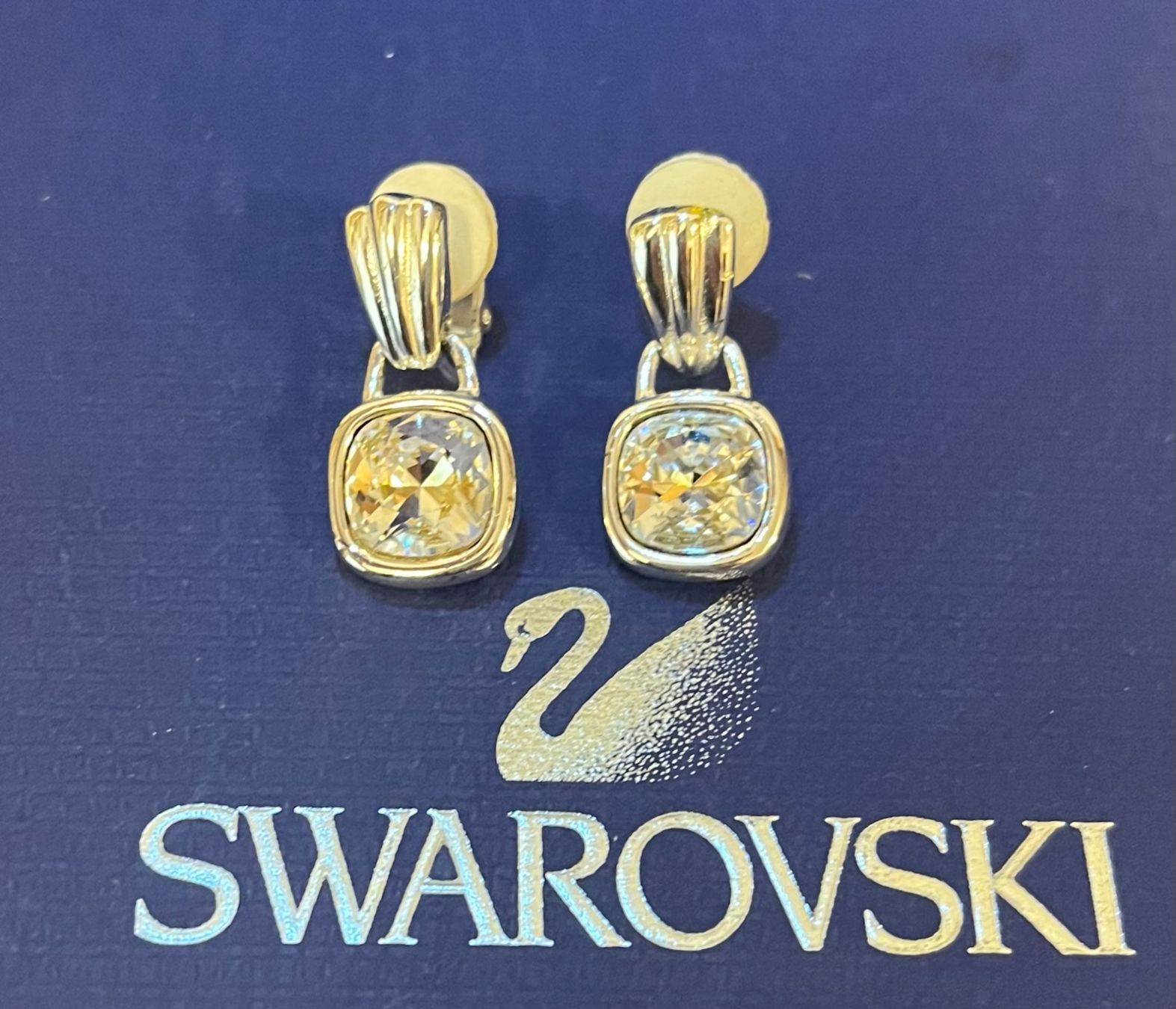 Swarovski Orecchini pendenti & Orecchini a lobo: Swarovski Ohrclips original, vintage – Nuovo (secondo la descrizione) da Kirchleerau venduto da Piroska05 2