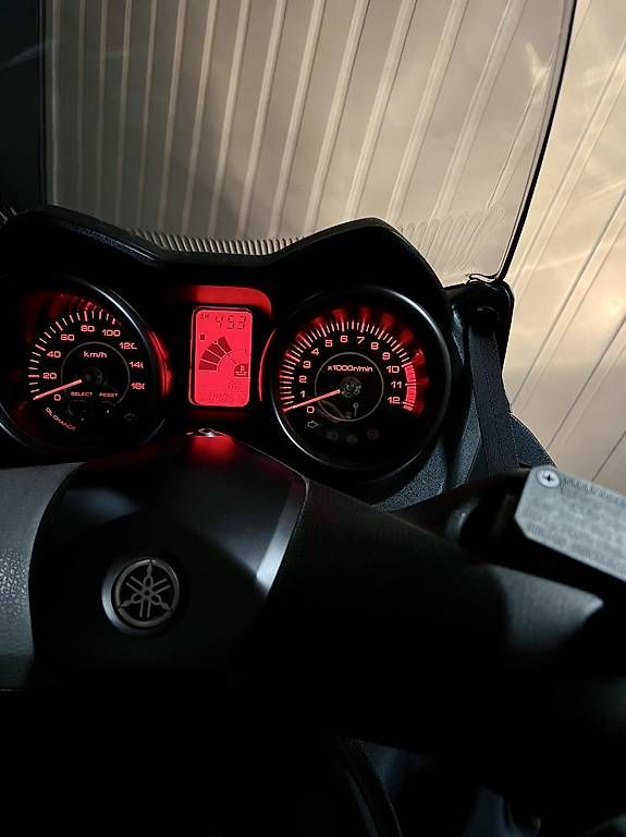 Scooter: Yamaha X-Max 125  – Usato da Le Grand-Saconnex venduto da Sameti08 4