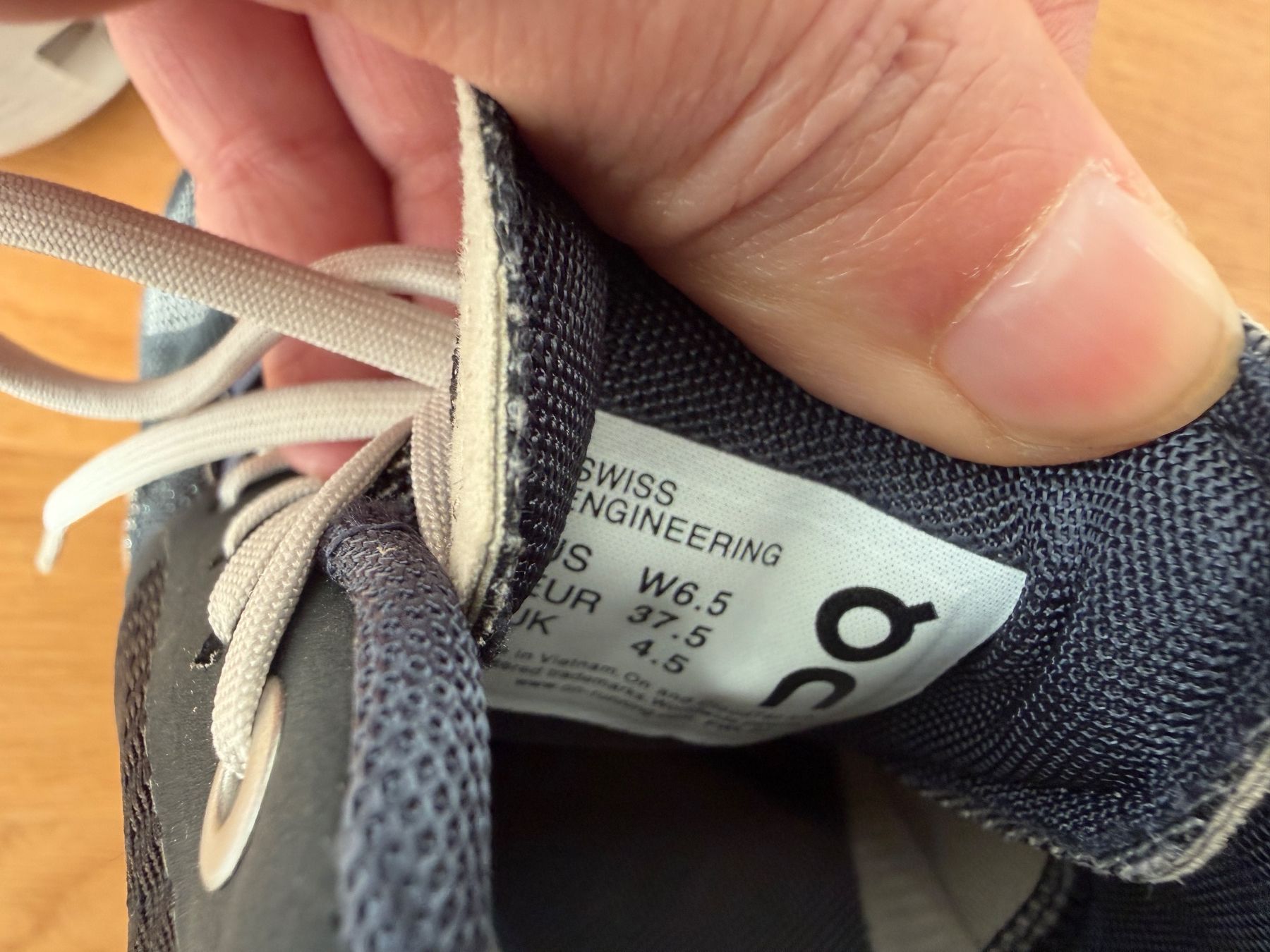 On Scarpe da donna: ON Cloud X Laufschuh – Nuovo (secondo la descrizione) da Ehrendingen venduto da Nr.7 4