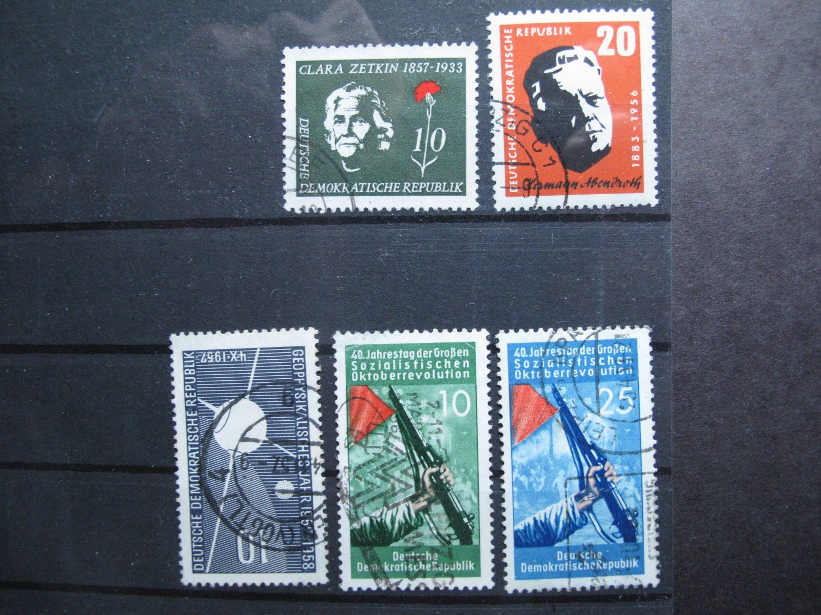 Tutti i francobolli: DDR 1957 Clara Zetkin / Abendroth gest. – Usato da Wil SG venduto da fva01