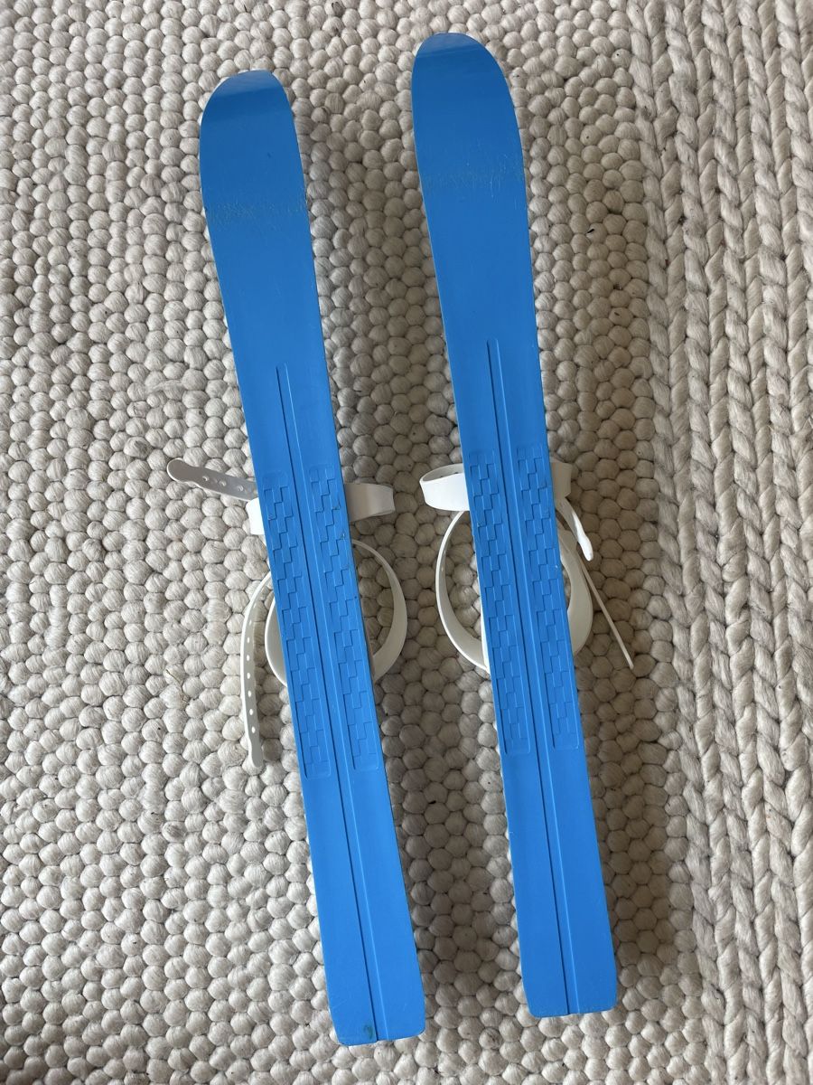 Skis: Ski Set Children Blue with Poles good condition – Gebraucht aus Riehen von mar_6rhd 2