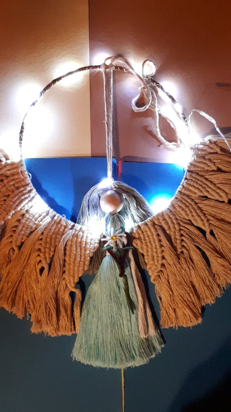Tutte le decorazioni: Makramee-Wandbehang Engel mit Lichterkette – Nuovo (secondo la descrizione) da Plagne venduto da Reticulum01 8