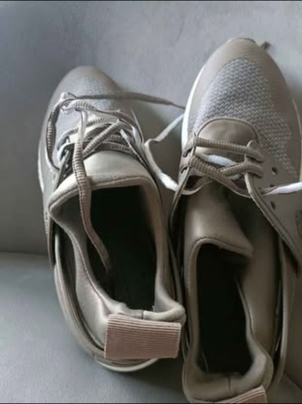 Timberland Scarpe da donna: Tenis – Usato da Grand-Lancy venduto da ana_7y2f