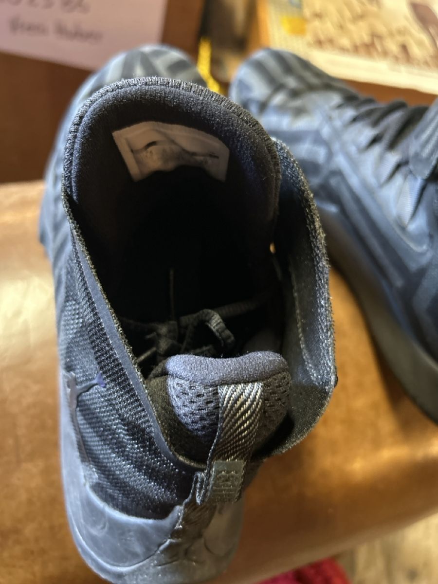 Nike Scarpe da uomo: Nike zoom 44.5 – Usato da Urnäsch venduto da montags-lager 4