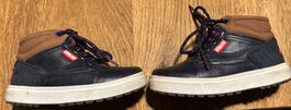 Boots mit Reissverschluss und Schnürung