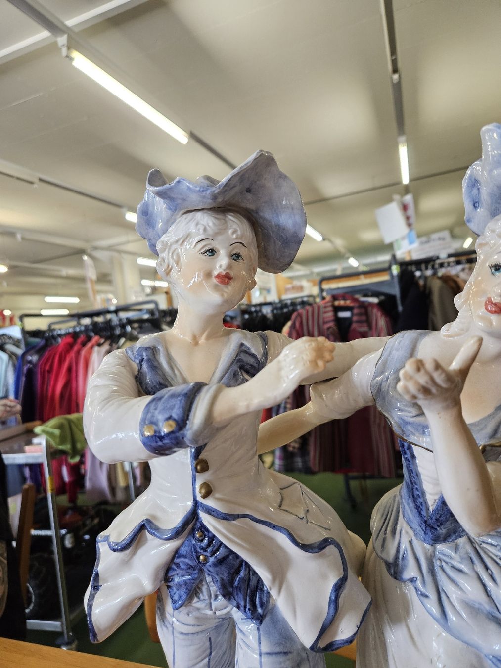 Figurines: Junges Paar Statue 60cm hoch – D'occasion à Pratteln par Cartonsducoeur_bl 1