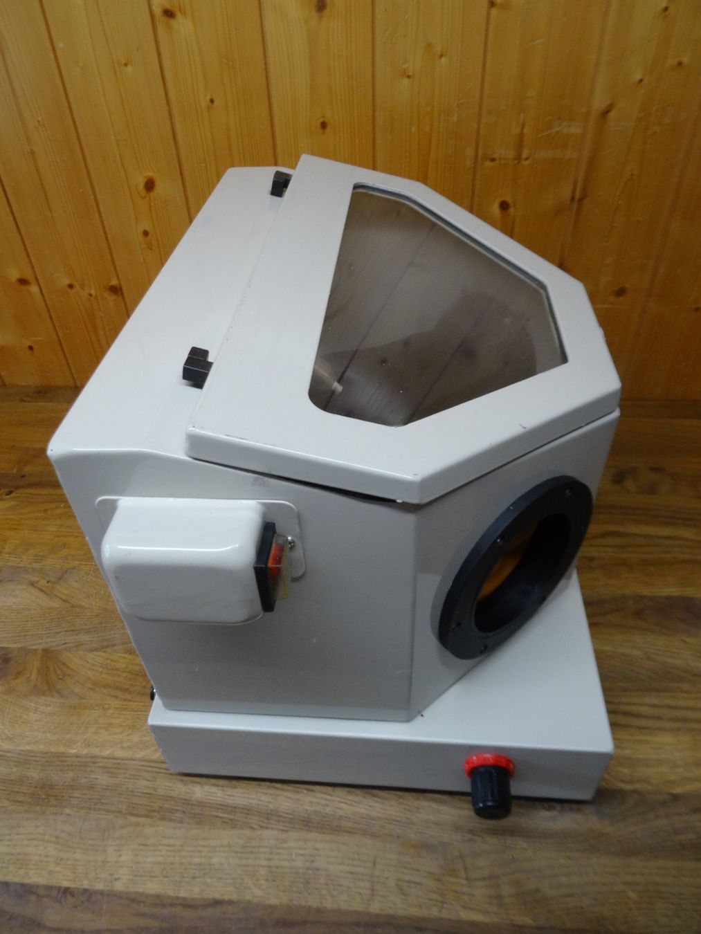 Toutes les machines: Sandstrahlkabine Pemateco, mit Kompressor Einhell alles neu – D'occasion à Lungern par madachsa 4