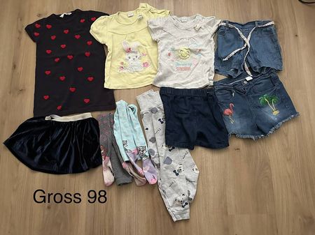 Mädchen Kleidung gross 98