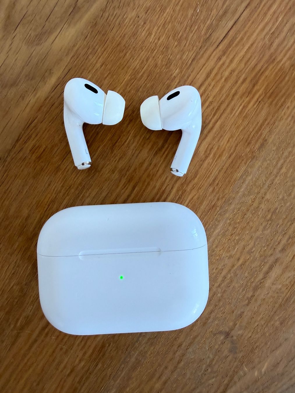 Apple Cuffie: APPLE AirPods Pro 2 (USB-C) – Usato da Lausanne venduto da Nine1982 3