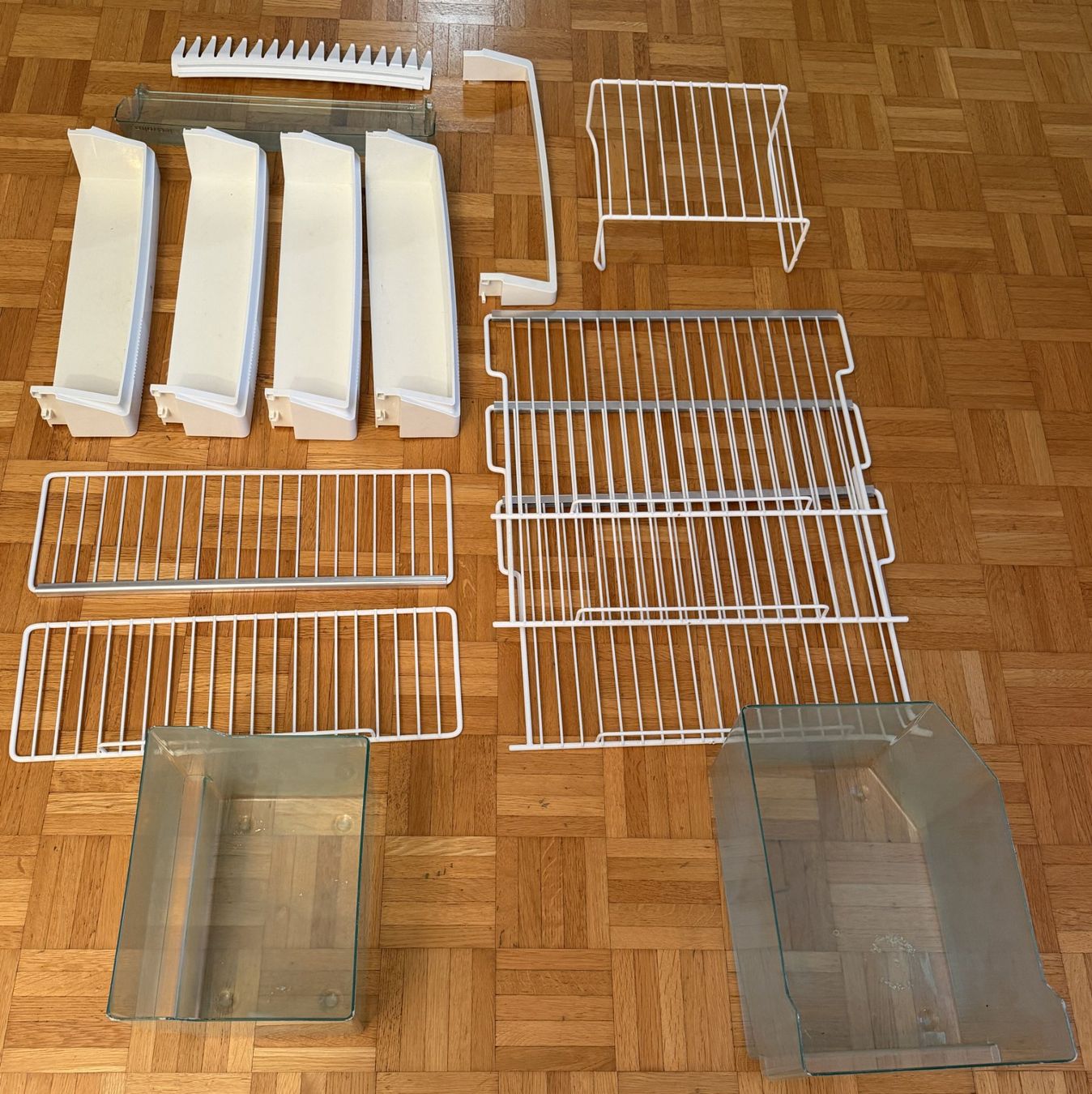 Electrolux Frigoriferi: Electrolux IK243N Kühlschrankteile komplett Set – Usato da Fislisbach venduto da Hape40