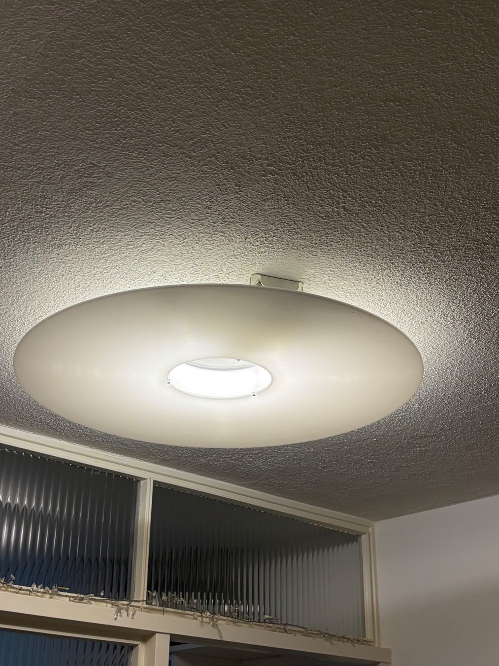 Kronleuchter & Deckenlampen: Deckenleuchte Vintage – Gebraucht aus Luzern von Lampion 1