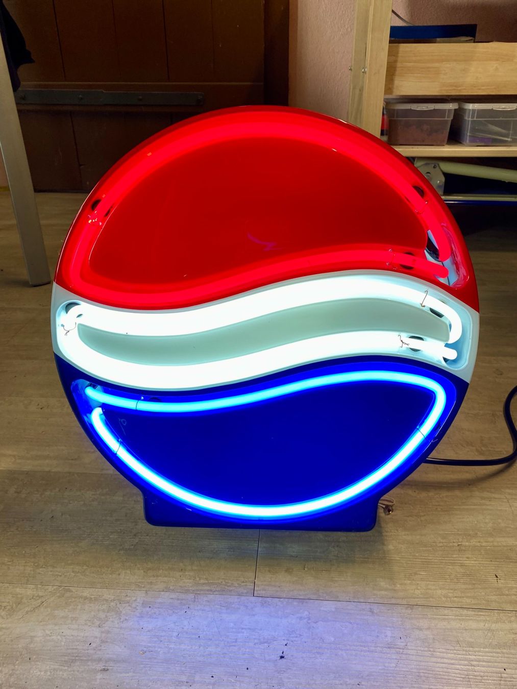 Lampade: Original Pepsi-Leuchtreklame – Nuovo e nell'imballaggio originale da Wiedlisbach venduto da Steizouber