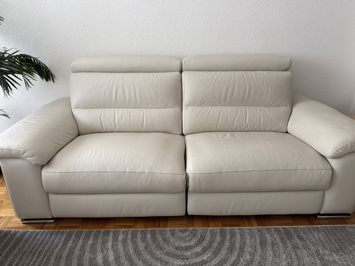 Livique Sofas:         Salon cuir véritable 3+2+1 - relax électrique  – Gebraucht aus Montreux von eni_hp6s 1