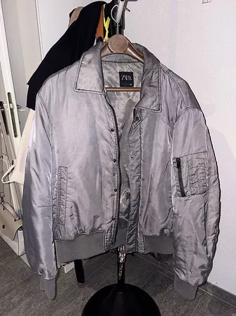 Zara Bomberjacke