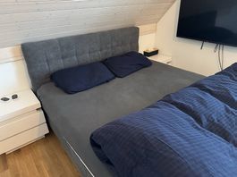 Bett von Mömax 2 Jahre alt