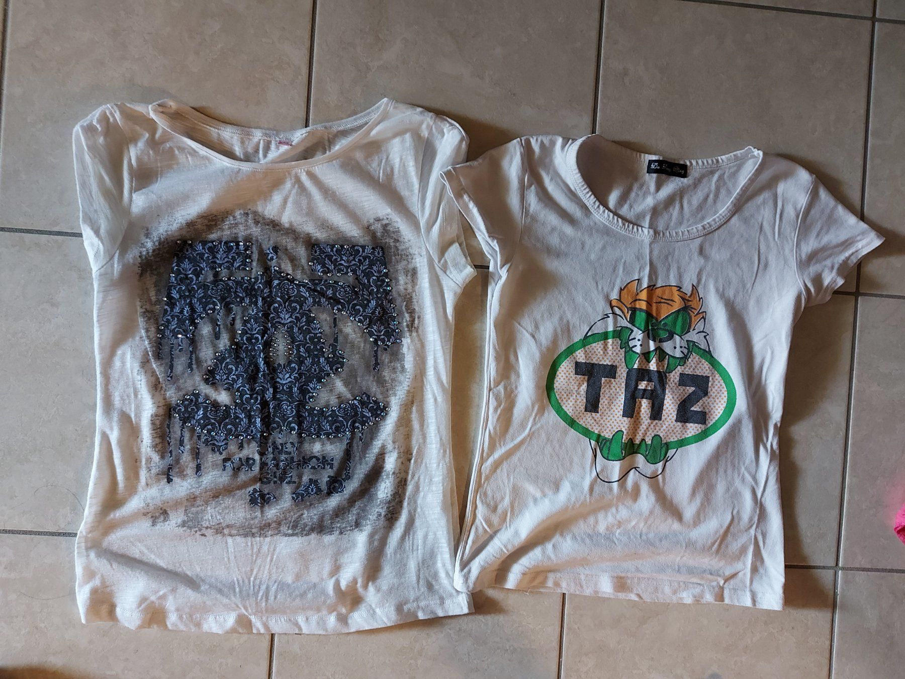 Lotti di vestiti: Lotto 2 tshirt – Usato da Coldrerio venduto da Addicted2Art