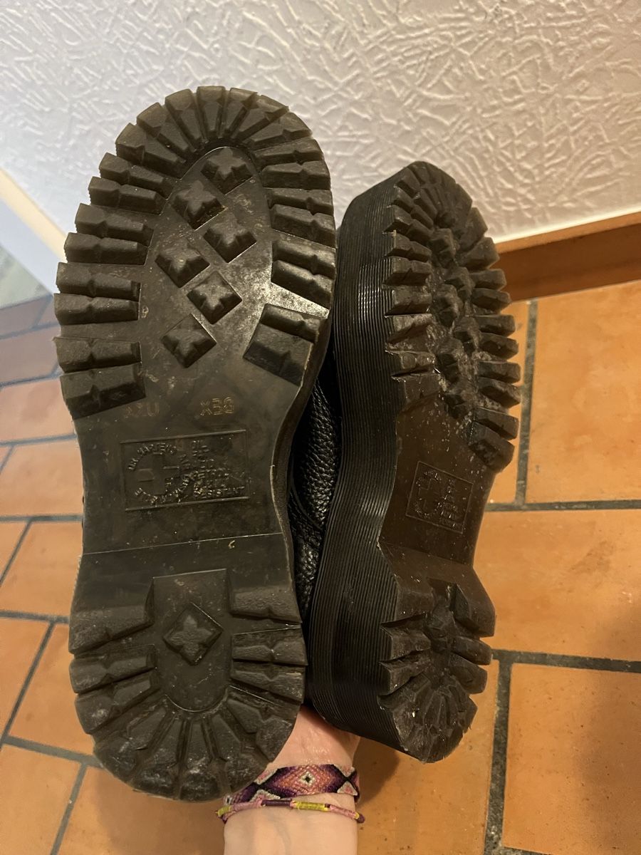 Dr. Martens Scarpe da donna: Dr. Martens Jagger Platform 37 – Usato da Uster venduto da Kalici1 3