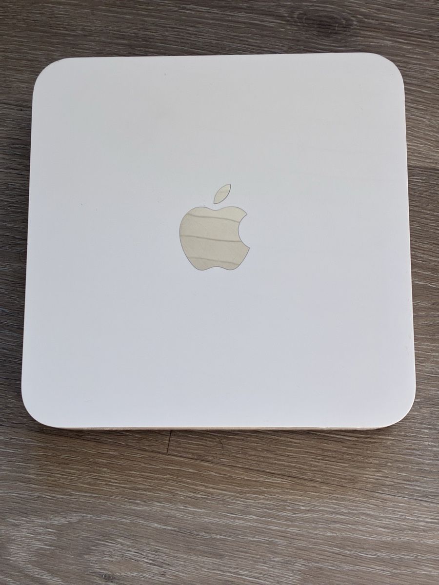 Apple Harddisks: Apple TimeCapsule 2TB AirPort Model A1409 – Gebraucht aus Zürich von Brf
