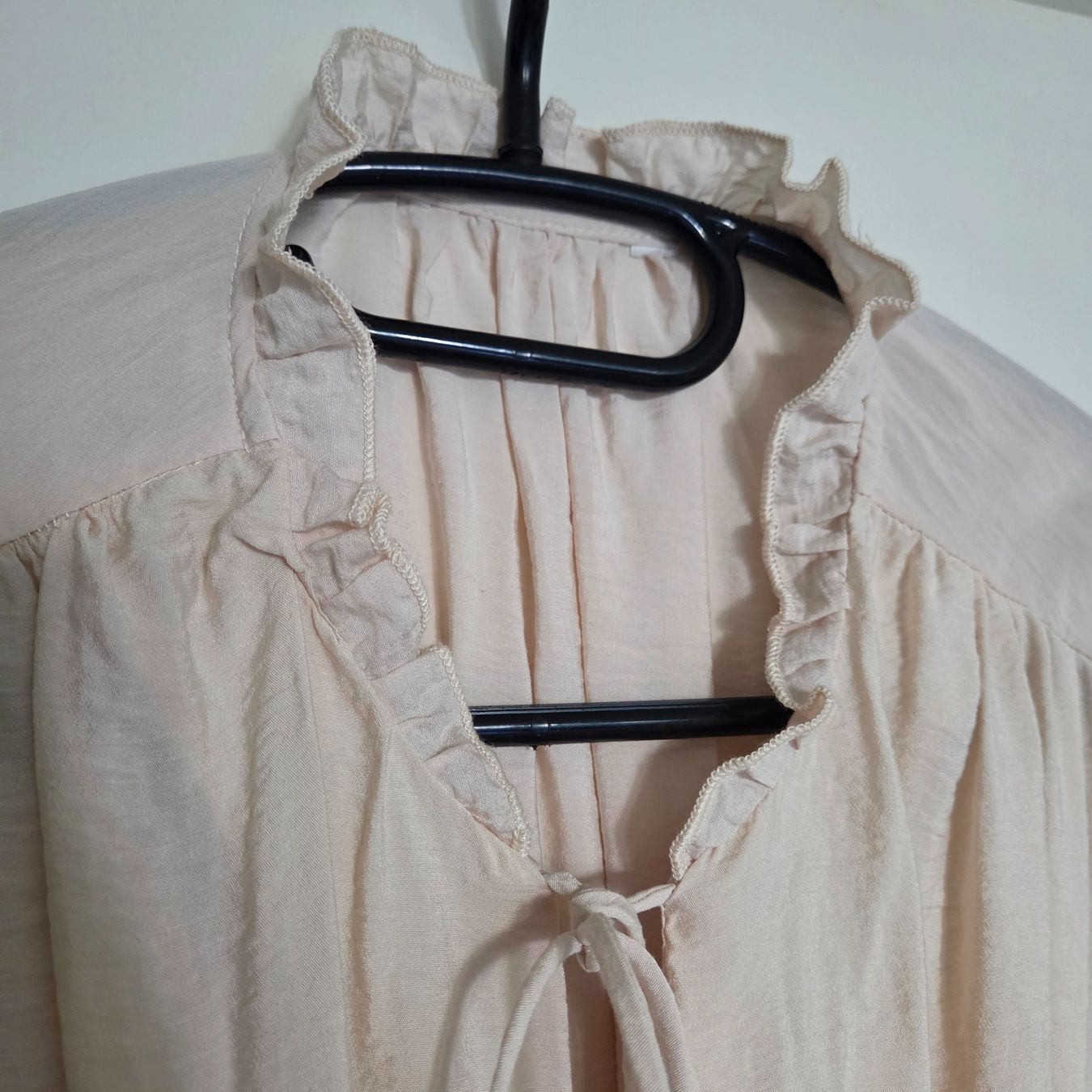 Zara Robes: Robe beige Zara L – Neuf (Voir description) à Onex par AF. 3