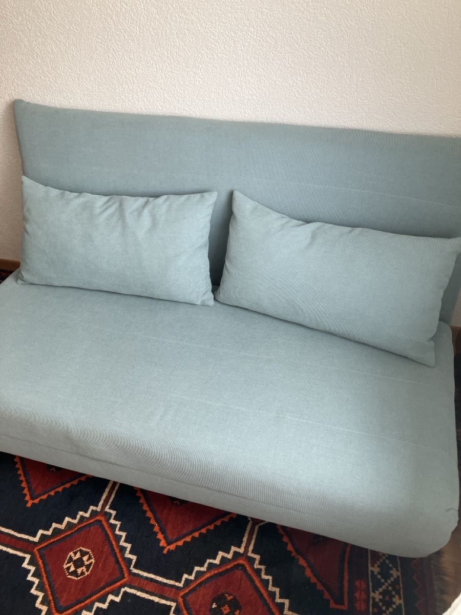 Sofas: Canapé lit 140cm – D'occasion à Colombier NE par Nadinkaa 2