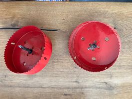 Lot de 2 scies cloches.