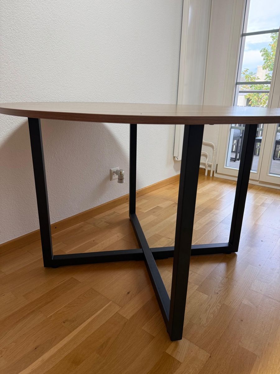 Tavoli: Neuer Esstisch mit Schwarzen Beinen – Nuovo (secondo la descrizione) da Rothenburg venduto da Gabrovo 4