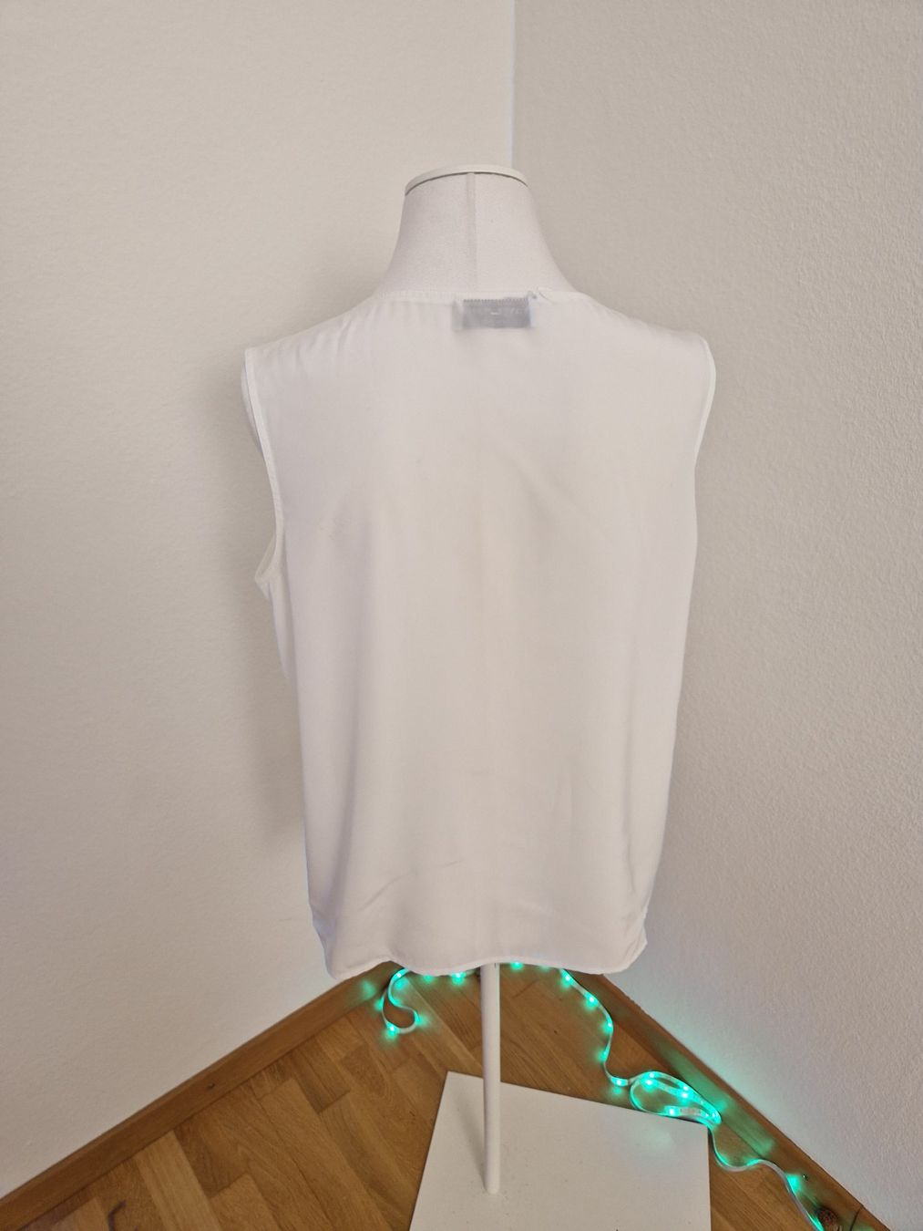 Blusen: Zwei Schicke Bluse Gr. 40 Sommertop elegant luftig – Neu (gemäss Beschreibung) aus Glattbrugg von hap_8w8v 7