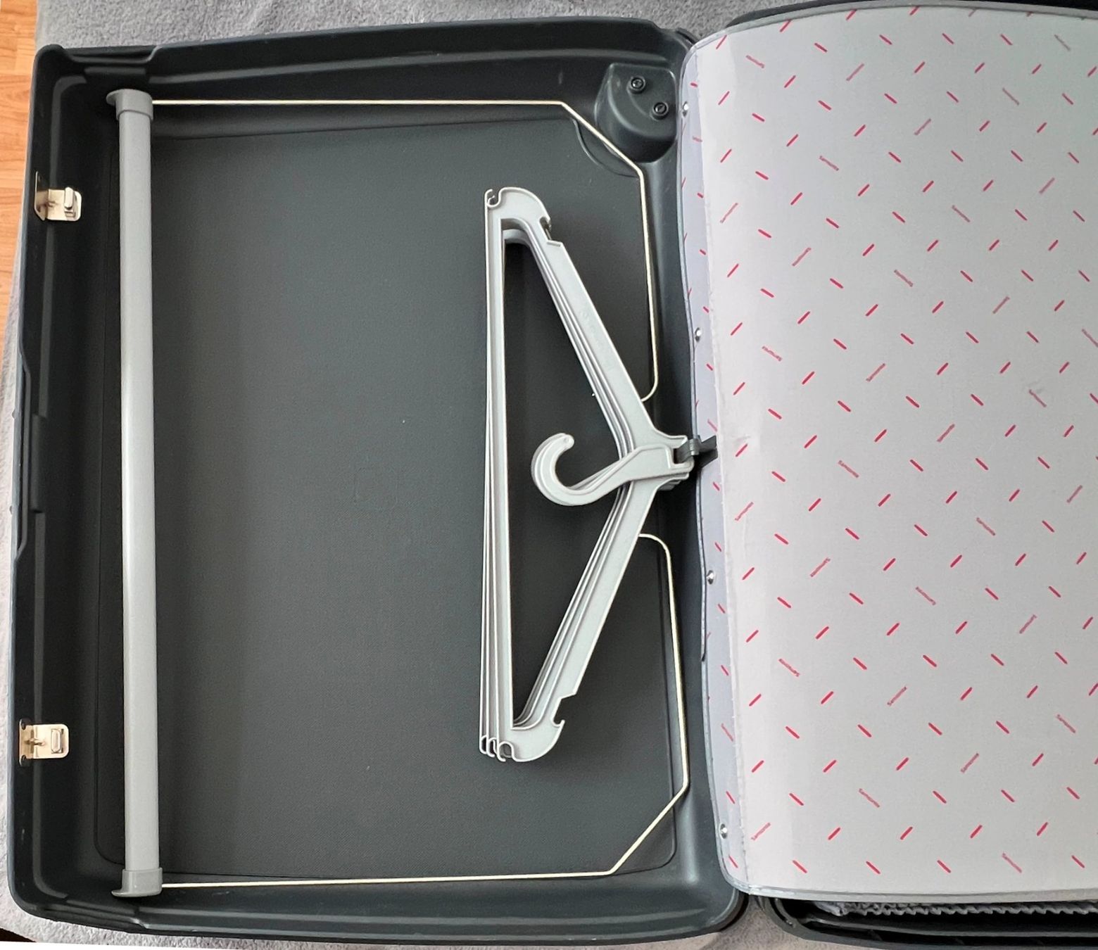 Samsonite Valigie: Samsonite Koffer Rollkoffer ca 68x50cm – Usato da Lodrino venduto da Stema 2