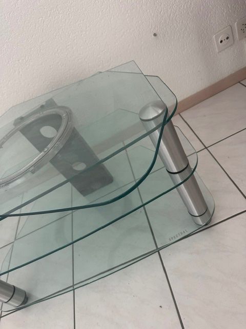 Mobili TV: TV Tisch – Usato da Düdingen venduto da Venditor 4