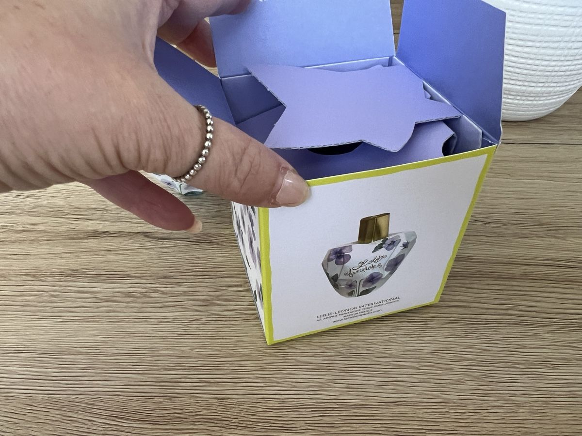 Profumi & Eau de Toilette: Parfum Lolita Lempicka Edition Limitée 100ml – Nuovo e nell'imballaggio originale da La Chaux-de-Fonds venduto da GabrielaKlein 4