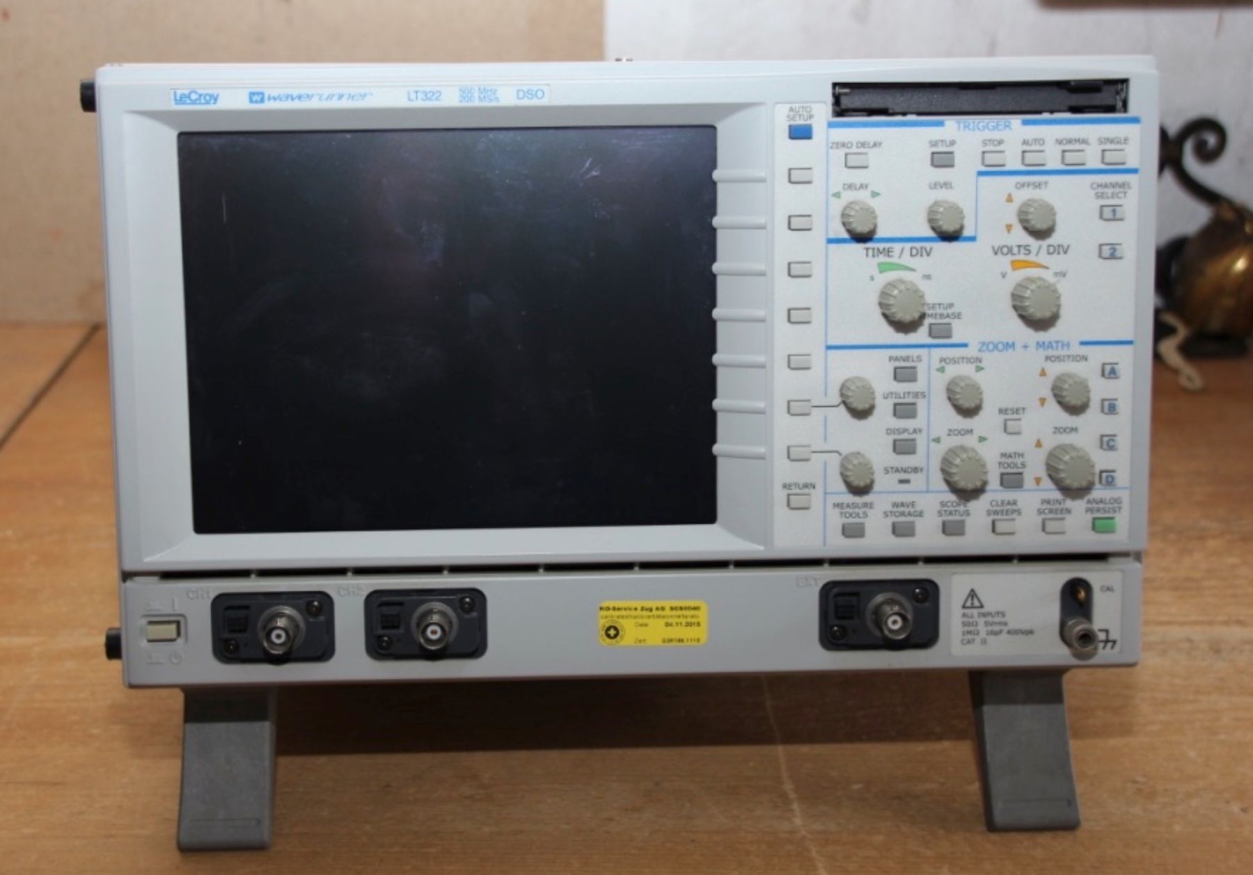 Mesurer: Oscilloscope LeCroy LT322 – Défectueux à Delémont par Cannonus