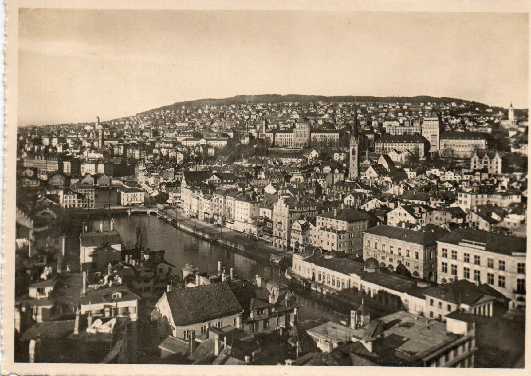 Cartoline postali: Zürich - An der Limmat – Usato da Melano venduto da pisonsdro