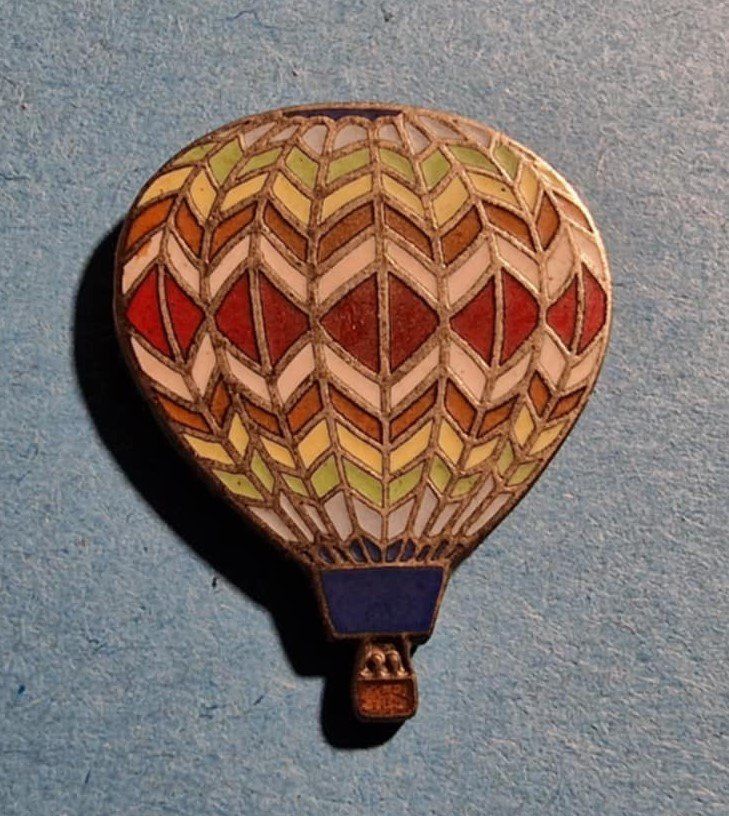 Placchette & Badge: Ballon Pin FiREFLY – Usato da Härkingen venduto da specialshapes