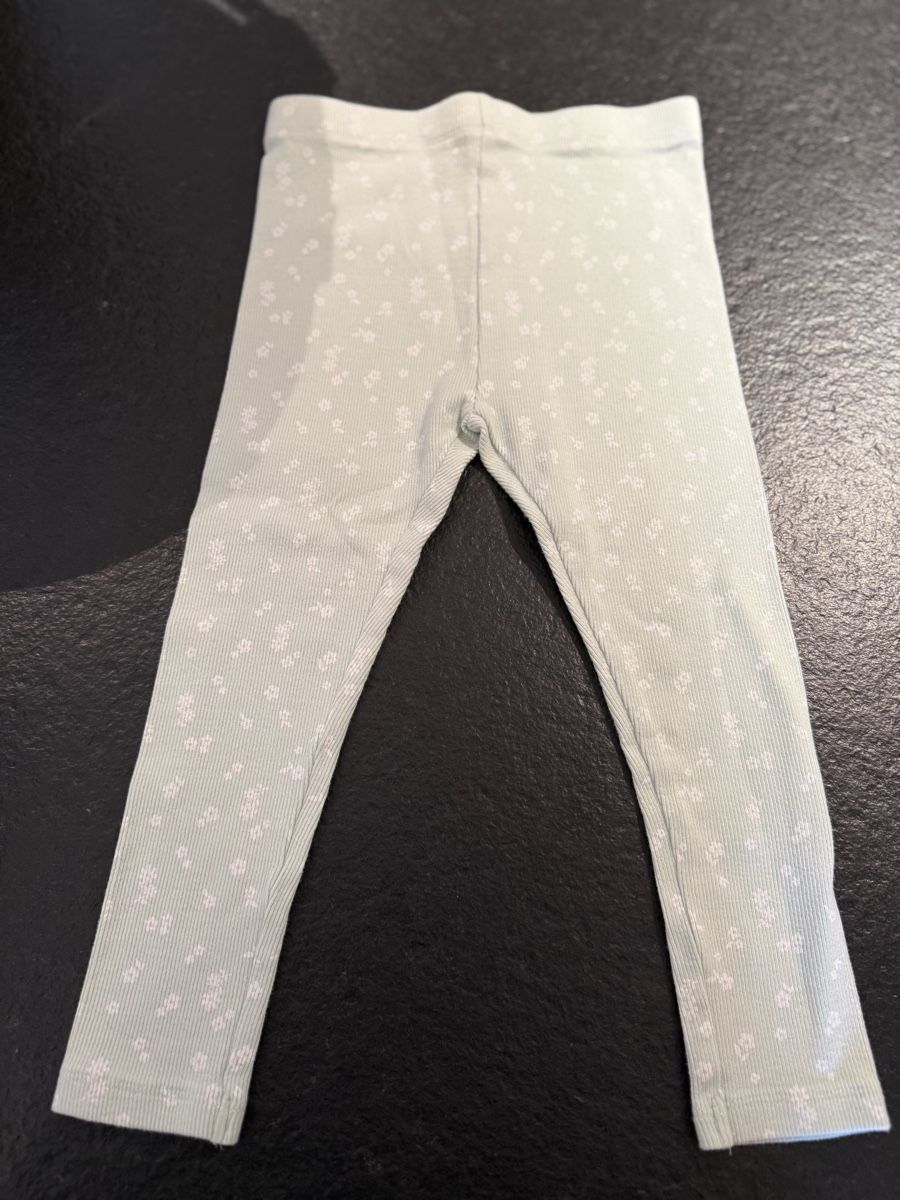 Strümpfe & Strumpfhosen: Smile Mintfarbene Leggings mit Blümchenmuster, Grösse 98 – Neu (gemäss Beschreibung) aus Strengelbach von schnaeusel