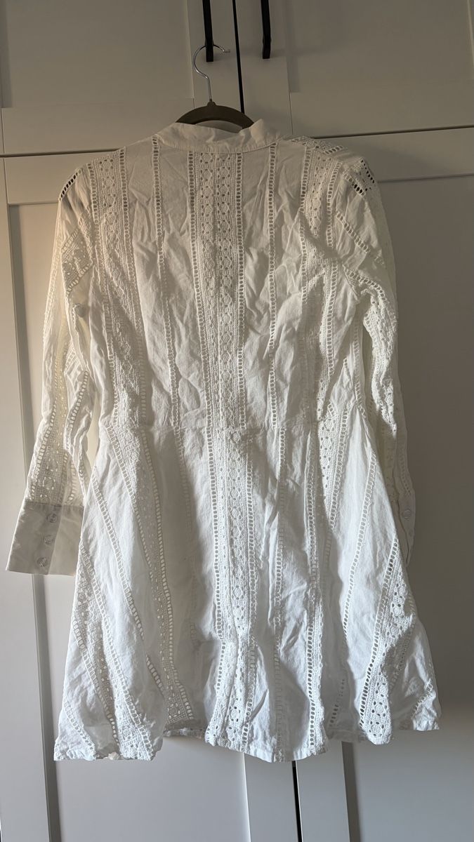 Kleider: Bluse Weiss mit Spitze Grösse M – Gebraucht aus Rapperswil SG von Natalia_Ruzhyna 1