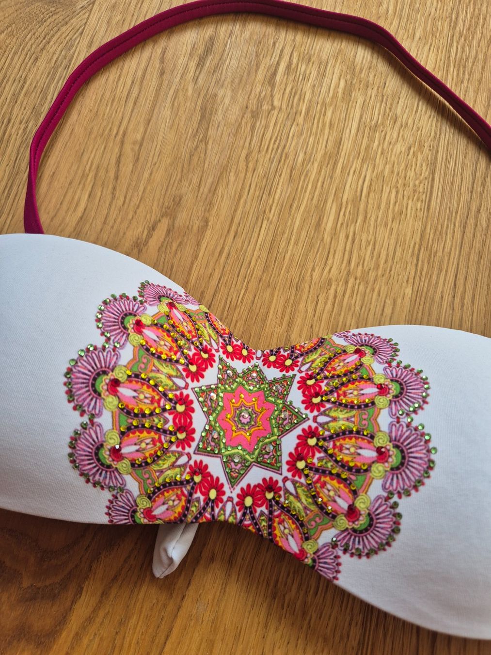 Badekleider & Bikinis: Schönes Bikini mit Glitzersteinen (Gr. 42) – Gebraucht aus Gams von federli29 1
