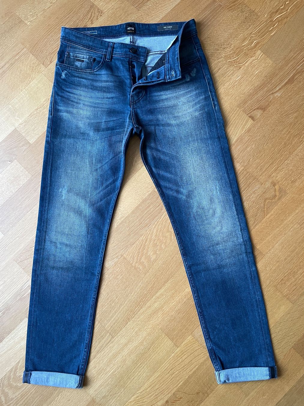 Hugo Boss Jeans: Hugo Boss Jeans, Grösse 31/32 – Usato da Spiez venduto da bartgeier02