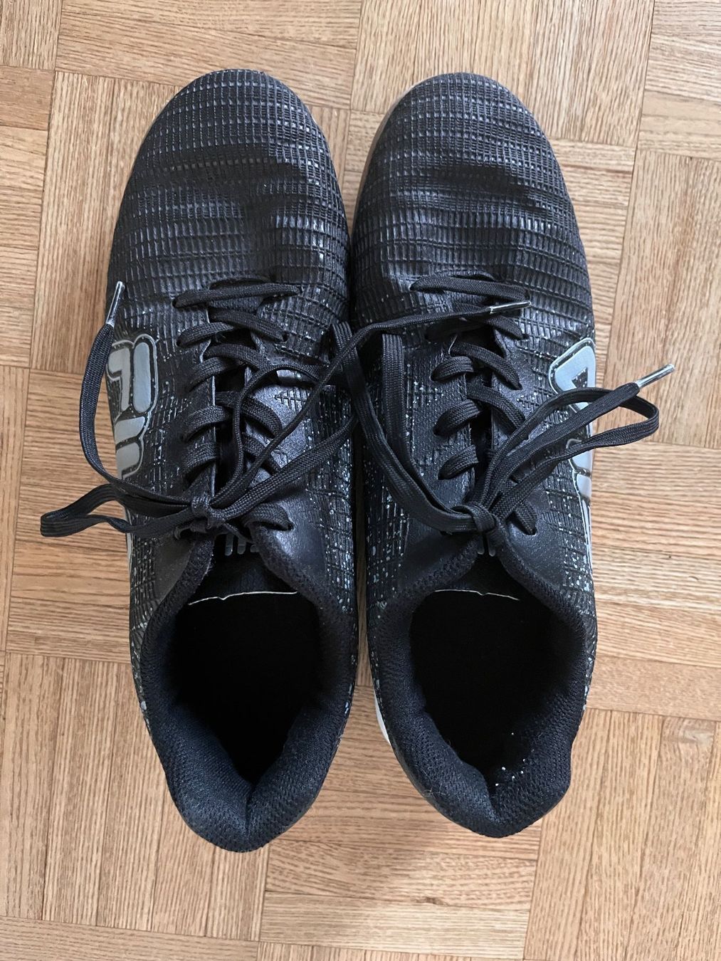 Fila Herrenschuhe: Fila-Hallenturnschuh, Grösse 40 – Gebraucht aus Langendorf von Wubri 1