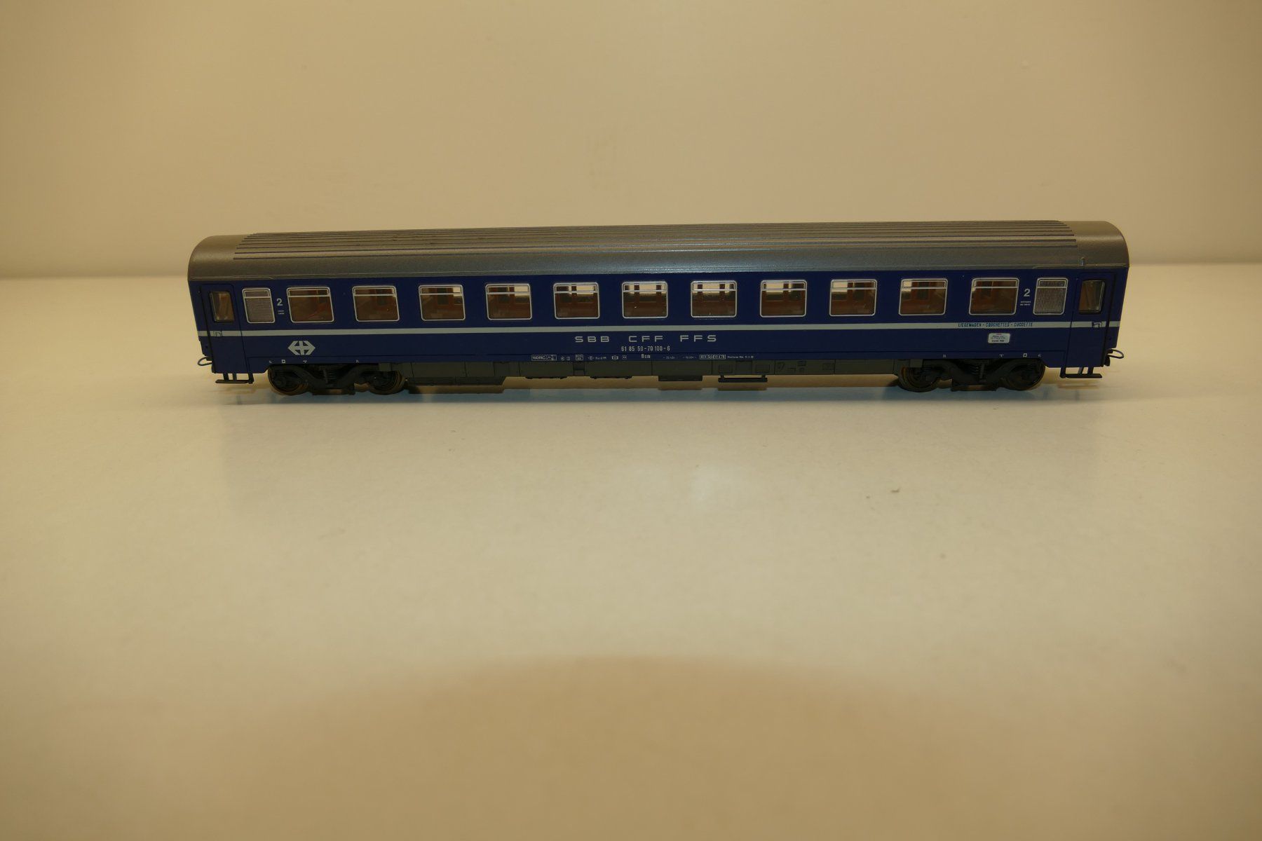 Roco Modellini di ferrovie: Roco H0: SBB 2.Kl. Abteil-Liegewagen Typ Bcm – Usato da Niederhasli venduto da rail-duerst 1