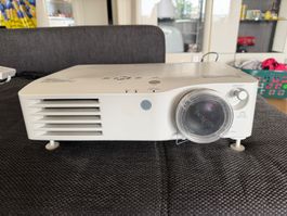 Panasonic Beamer PT-AX200E weiss gebraucht