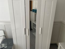 Schrank inkl. Kleiderstange