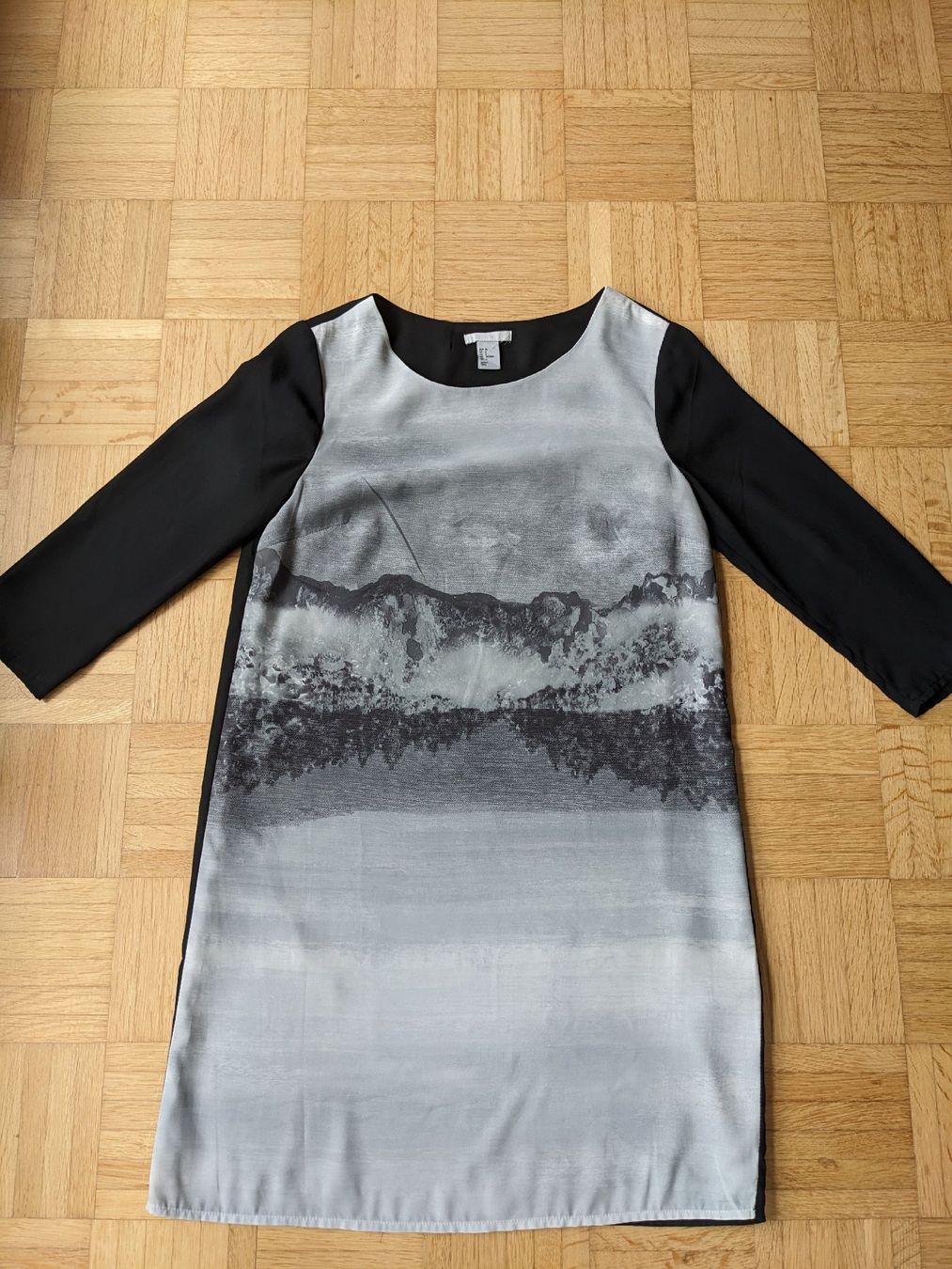 H&M Kleider: H&M schwarz graues Kleid Gr. 36 – Gebraucht aus Lengnau AG von Nathi88 1
