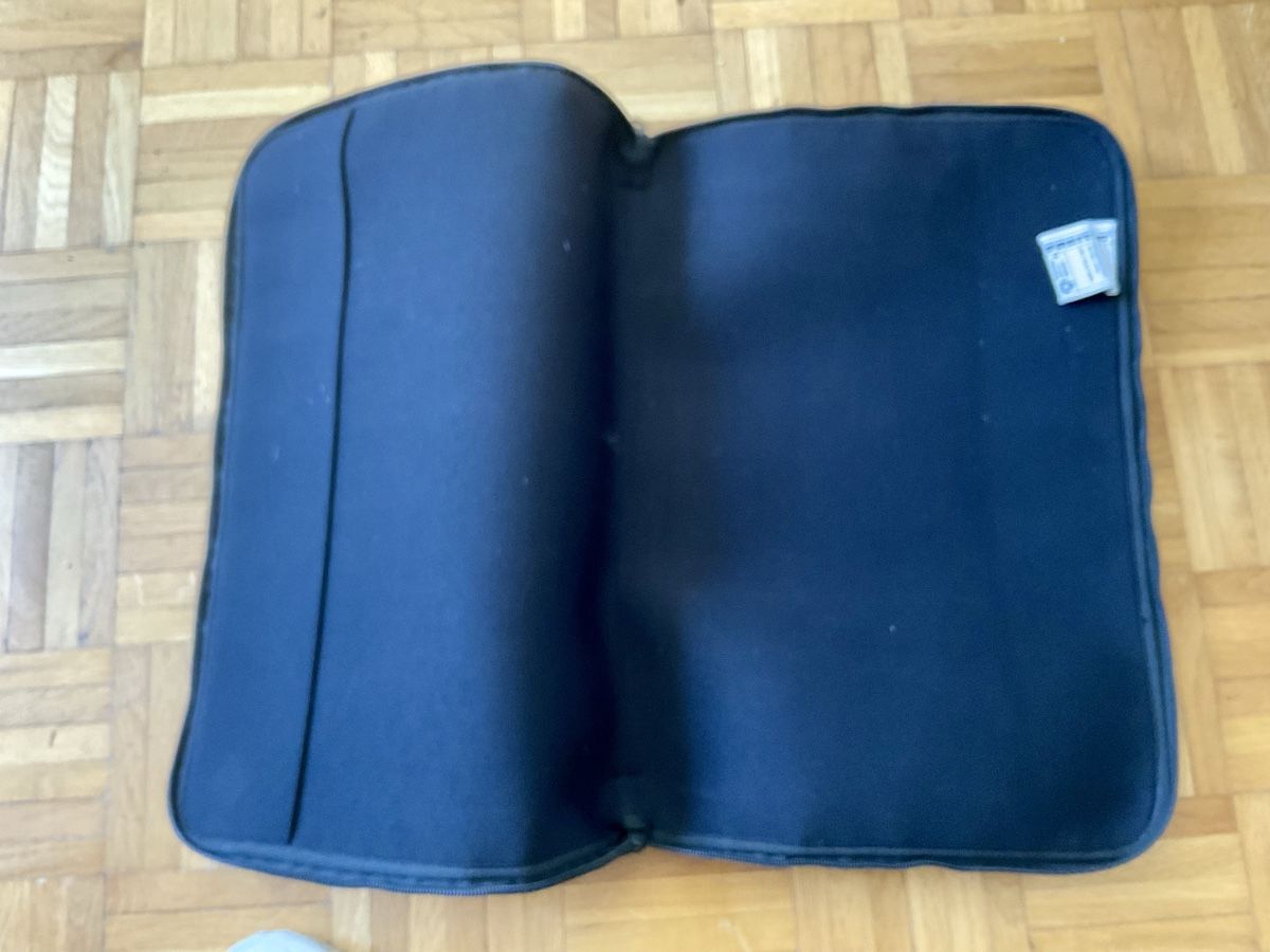 Freitag Borse: Freitag Laptoptasche weiss/ beige  schwarz – Usato da schlieren venduto da euphemismus_1 2
