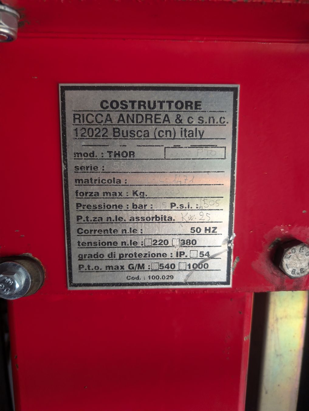 Tutte le macchine: Holzspalter Thor – Usato da Neuheim venduto da swizzlyNC 5