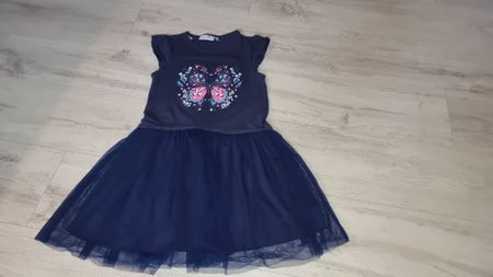 Happy Girls Kleid Gr. 134, Dunkelblau mit Tüllrock neuwertig