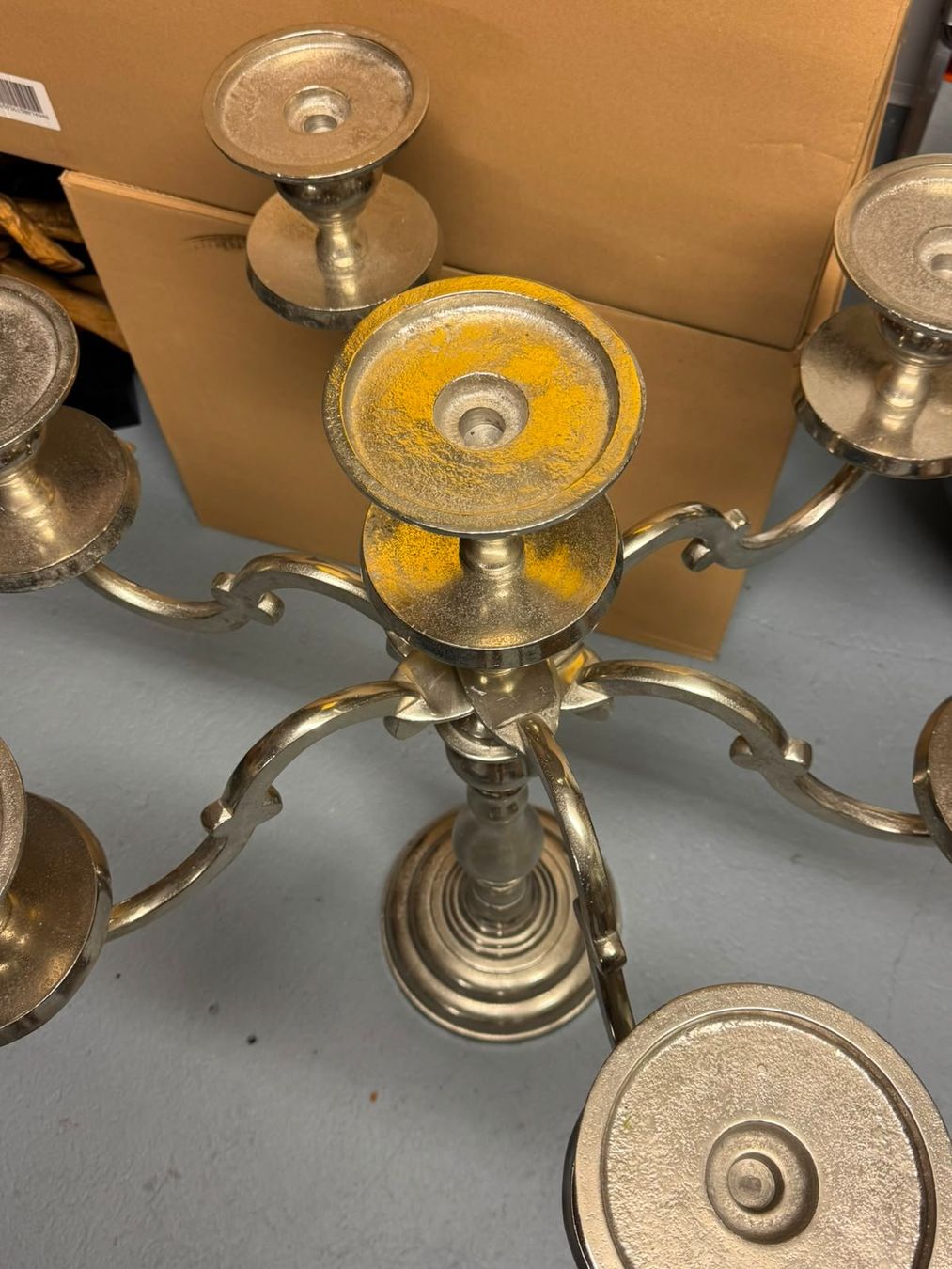 Bougeoirs: Wunderschöner Kerzenständer aus Alu – Neuf (Voir description) à Zürich par RST8038 2