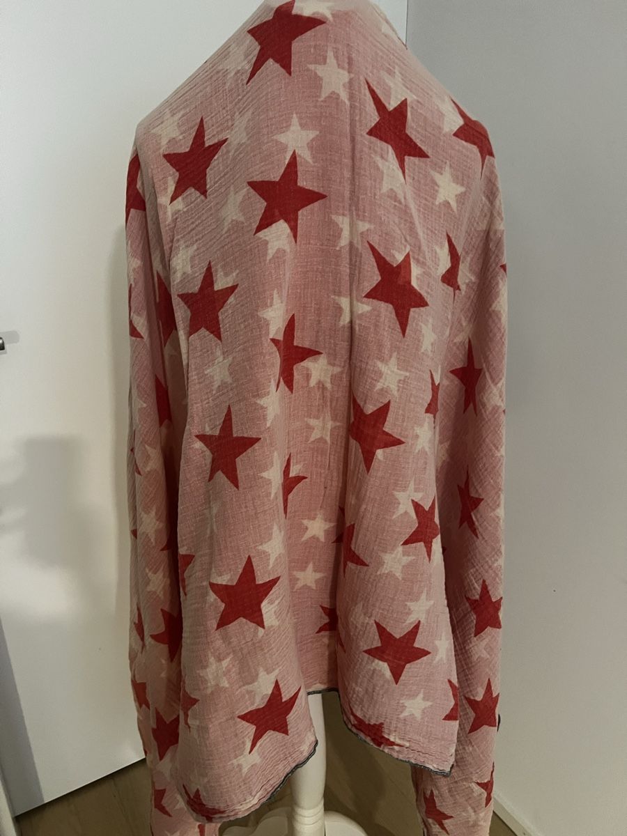 Foulards, Tücher & Schals: Roter Schal mit Sternenmuster - 2 seitig – Gebraucht aus Zürich von Marianne72 2