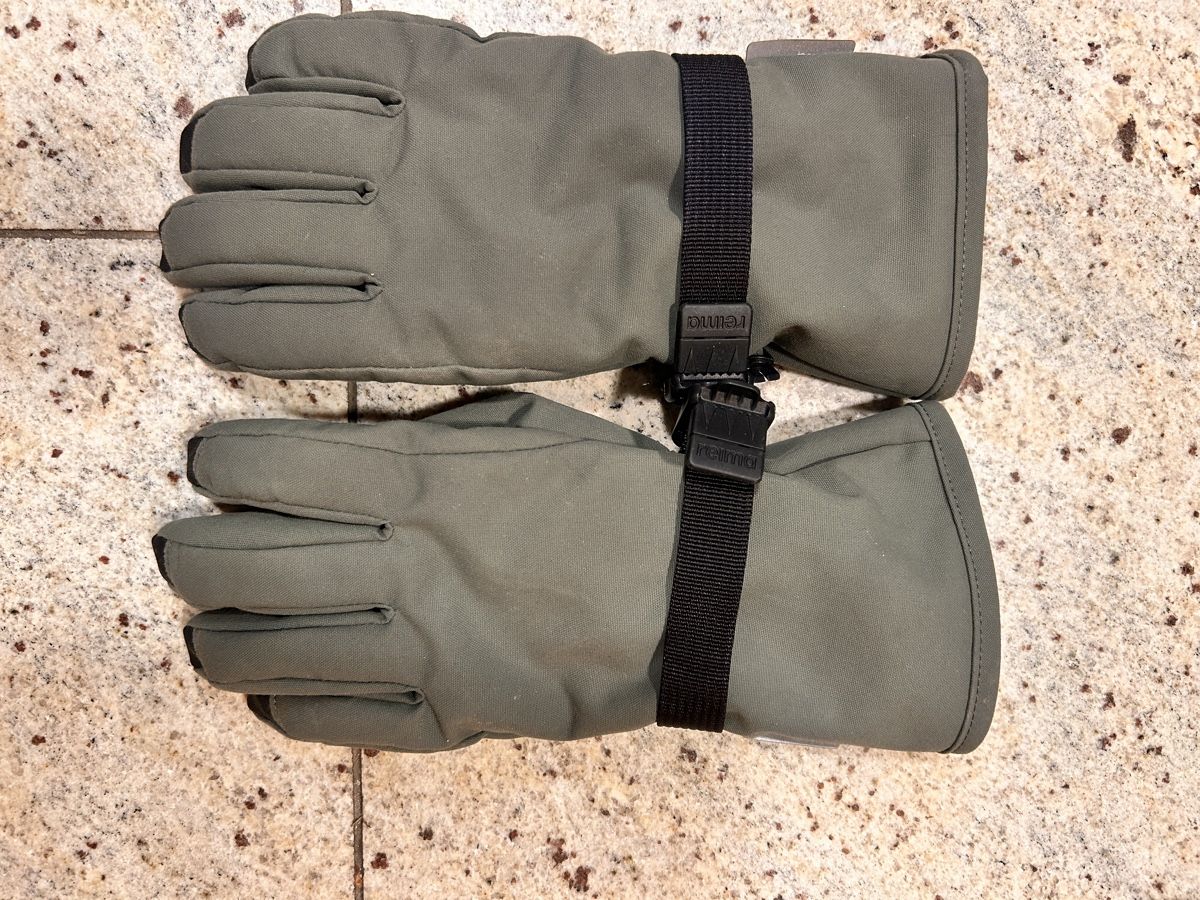 Guanti & manicotti: Reima Fingerhandschuhe Grösse 6 – Usato da Oberurnen venduto da pno_2kqk 1