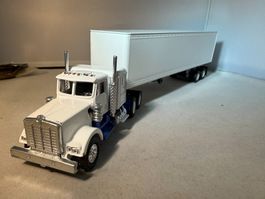 Kenworth W900 von Lionel 1/48